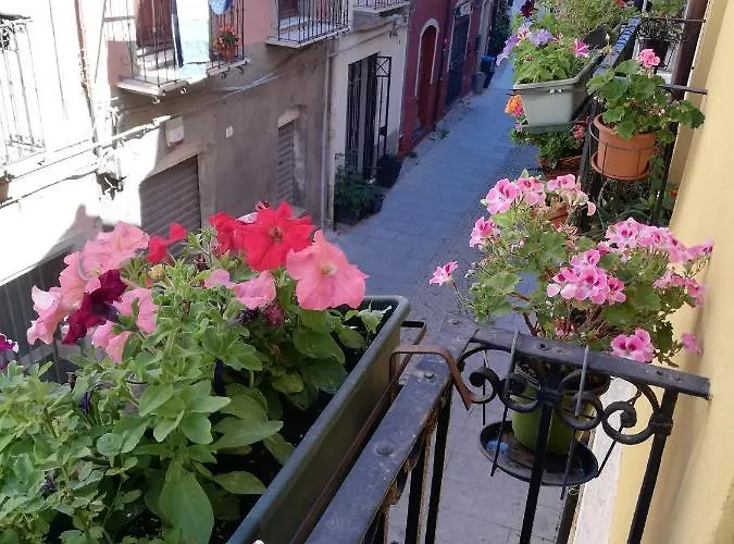 Bubibi アパート カリアリ