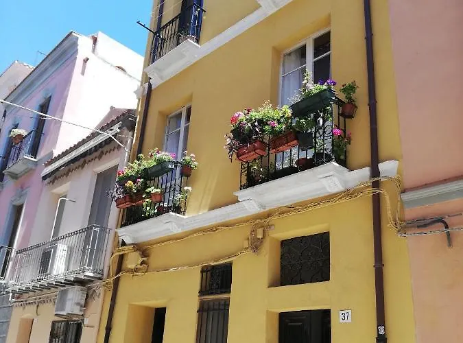 アパート Bubibi カリアリ